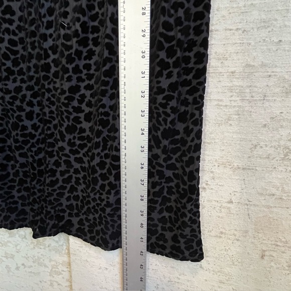 Talbots Black Burnout Velvet Faux Wrap Dress Cheetah Jacquard V-Neck Sz L Sheath - Picture 14 of 16